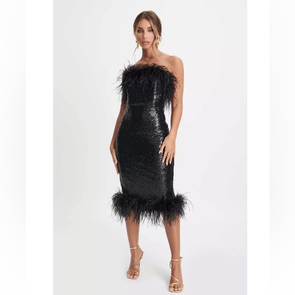 GORGEOUS NEW SEASON Lavish Alice Bandeau Dress with Feather Trim in Black Sequin - Picture 5 of 11